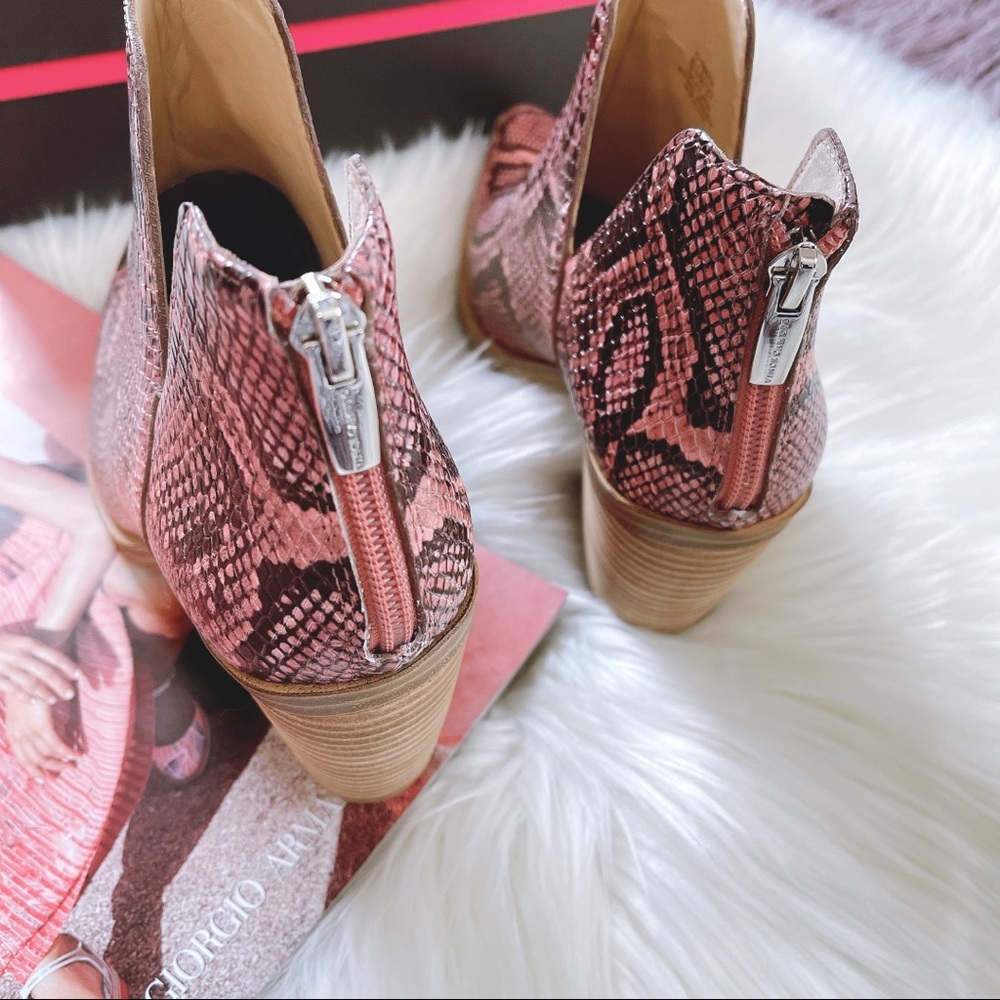 Vince Camuto Gigietta Bootie - Picture 3 of 9